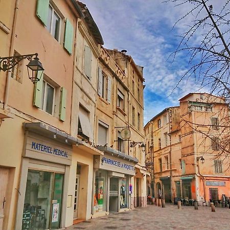 Place De La Roquette, Centre Historique Arlés Exterior foto