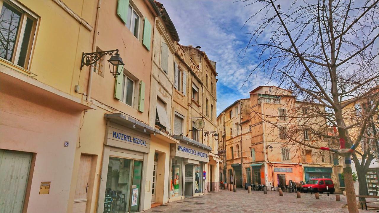 Place De La Roquette, Centre Historique Arlés Exterior foto